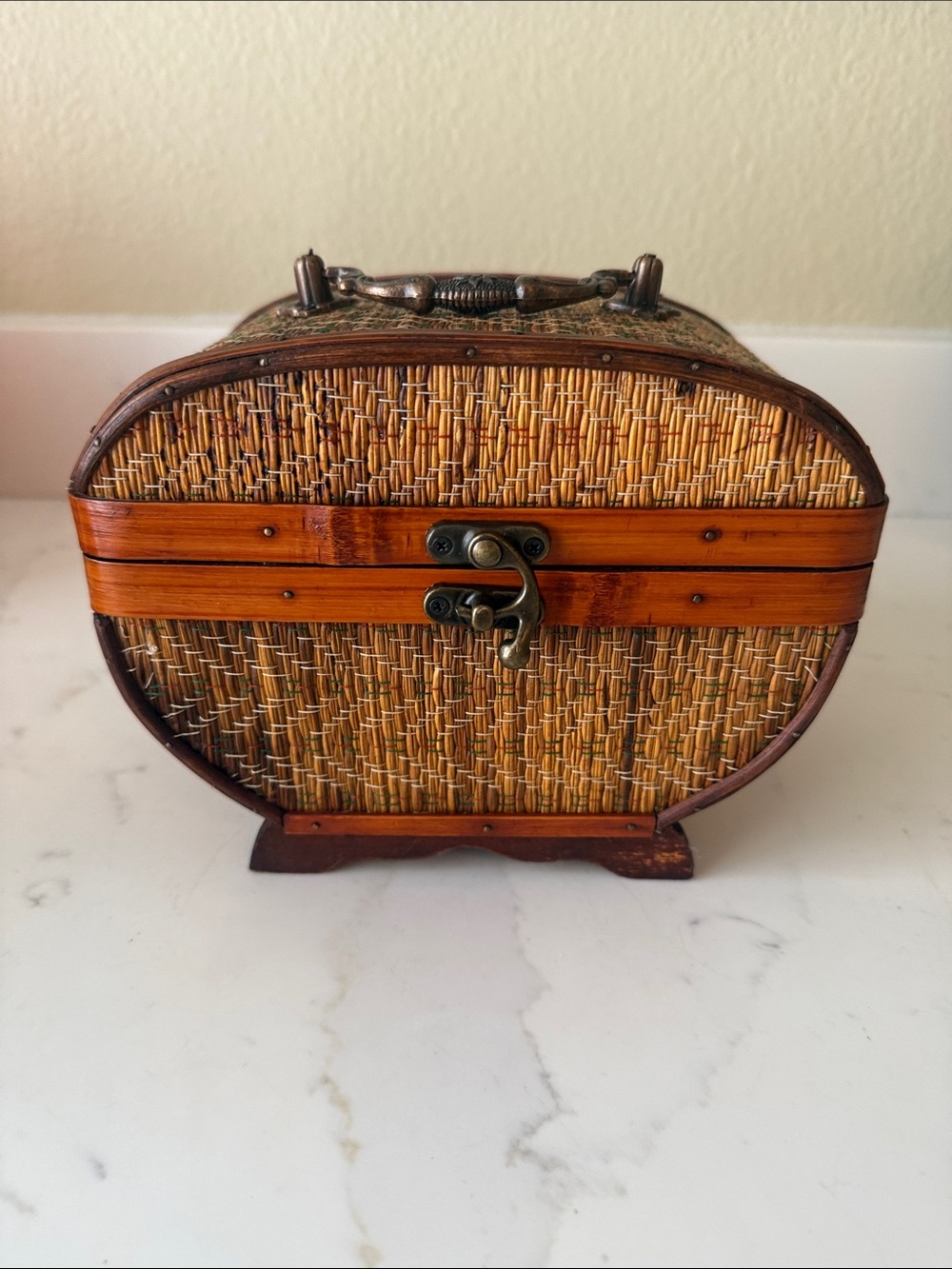 Vintage Style Woven Rattan Decorative Box with Wood Trim